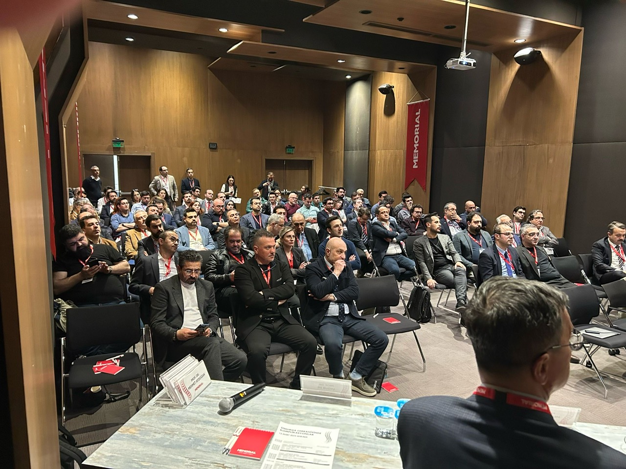 e9b0b0a5-4e1b-4fe4-b2d1-b2fbe0a95362